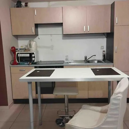 Lovely Close To The Center Apartament Patras