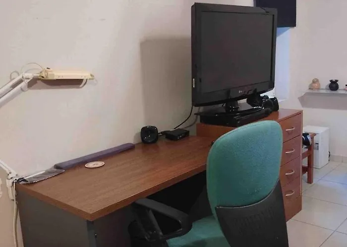 Lovely Close To The Center Apartment *