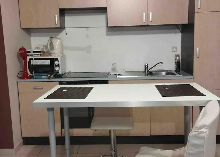 Lovely Close To The Center Apartment Patras