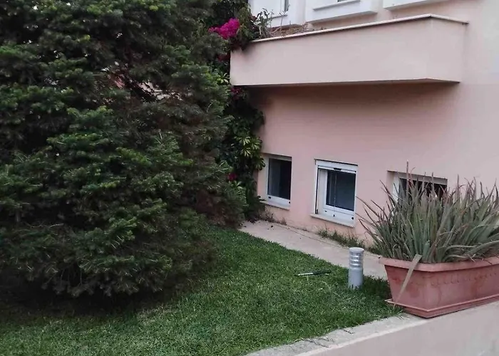 Lovely Close To The Center Apartment *